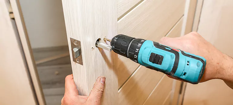 Old Door Knob Repair in Golden Glades, FL